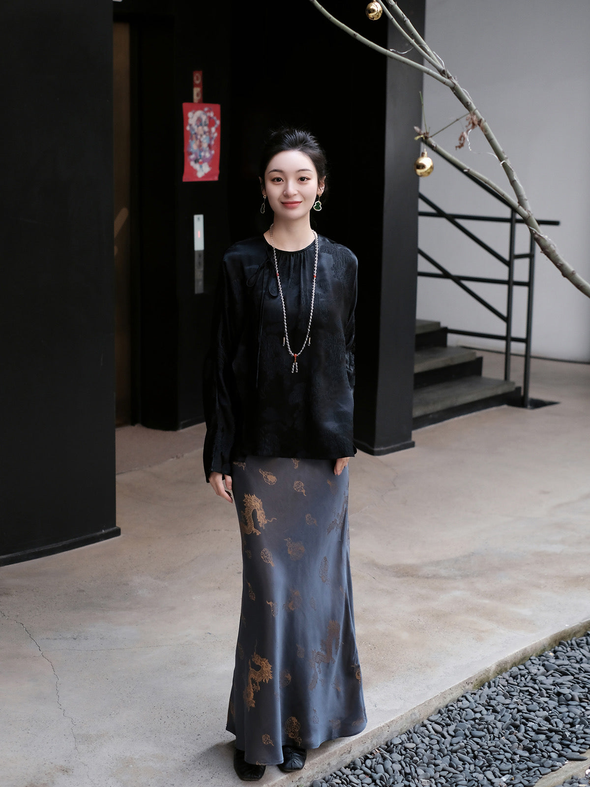 Silk dragon pattern jacquard skirt